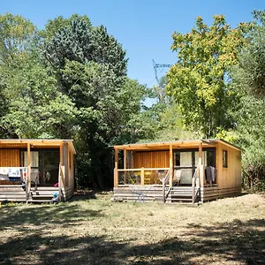https://huttopia-le-moulin.hotels-rhonealpes.com