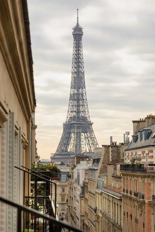 Elysees Union Paris 3*,